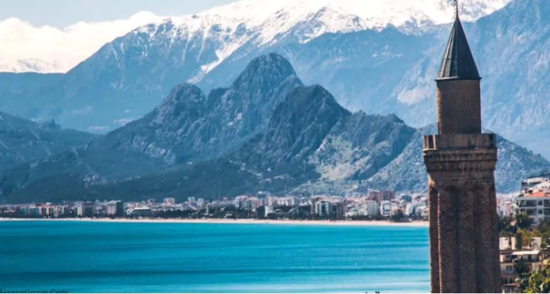 ANTALYA’DA KIŞ KAPIYA DAYANDI.. KIŞLIK GİYECEKLERİNİZİ HAZIRLAYIN