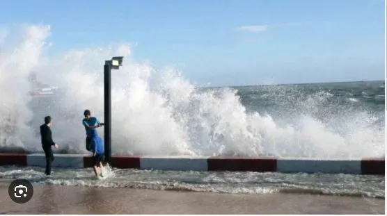 METEOROLOJİ ANTALYA İÇİN DENİZLERDE FIRTINA UYARISI YAPTI