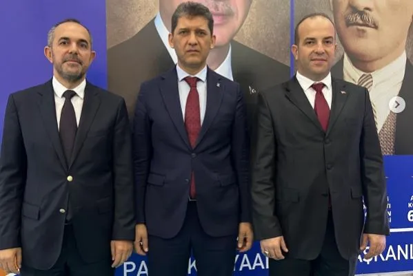 AK PARTİ KONYAALTI İLÇE’DE YENİ BAŞKAN ‘YUNUS GÜNAL’