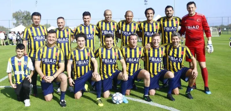 FUTBOLUN EFSANELERİ YENİDEN ANTALYA’DA BULUŞUYOR