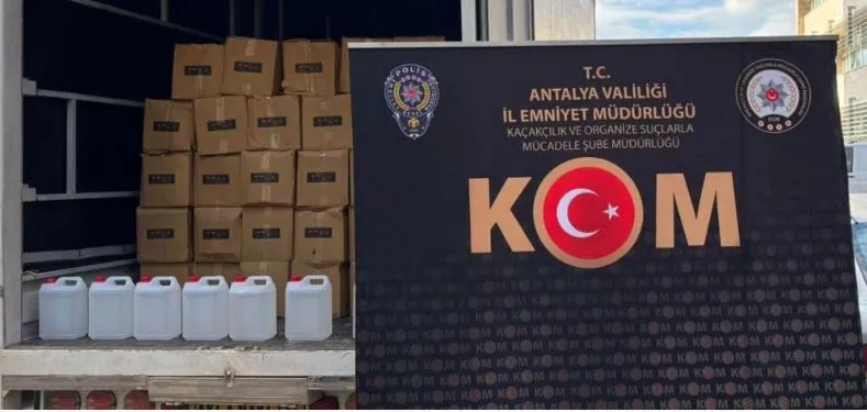 ANTALYA’DA YILBAŞI ÖNCESİ 108 BİN ŞİŞE KAÇAK İÇKİ ELE GEÇİRİLDİ