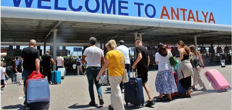 ‘ANTALYA HENÜZ BİR BARSELONA DEĞİL AMA OLMAYA YAKIN’