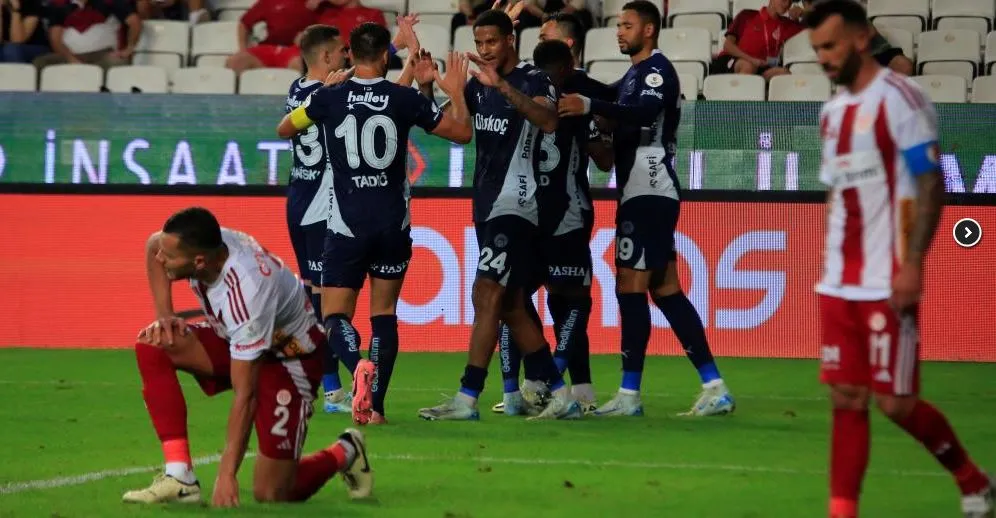 ANTALYASPOR FENERBAHÇE’YE İKİNCİ YARIDA TESLİM OLDU: 0-2