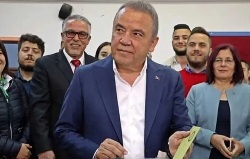MUHİTTİN BÖCEK.. YEĞENİNİ ‘GENEL SEKRETER YARDIMCISI’ YAPTI