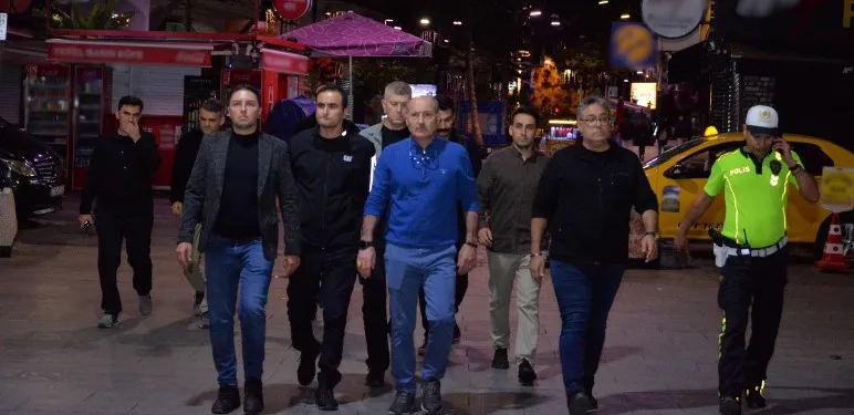 ANTALYA EMNİYET MÜDÜRÜ ZAİMOĞLU SAHADA DENETİMLERİNİ SÜRDÜRÜYOR