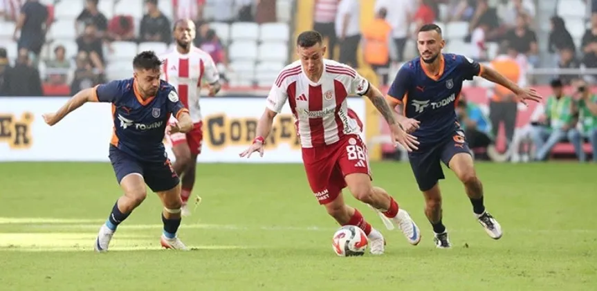 ANTALYASPOR EVİNDE BAŞAKŞEHİR’E 4-0 MAĞLUP OLDU