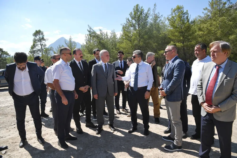 VALİ KAYMAKAM VE BAŞKAN’DAN KONYAALTI’NDA İNCELEME