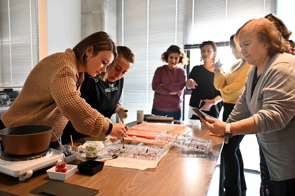 MURATPAŞA’DA KÜLTÜR VE SANAT KURSLARINA KAYITLAR BAŞLADI