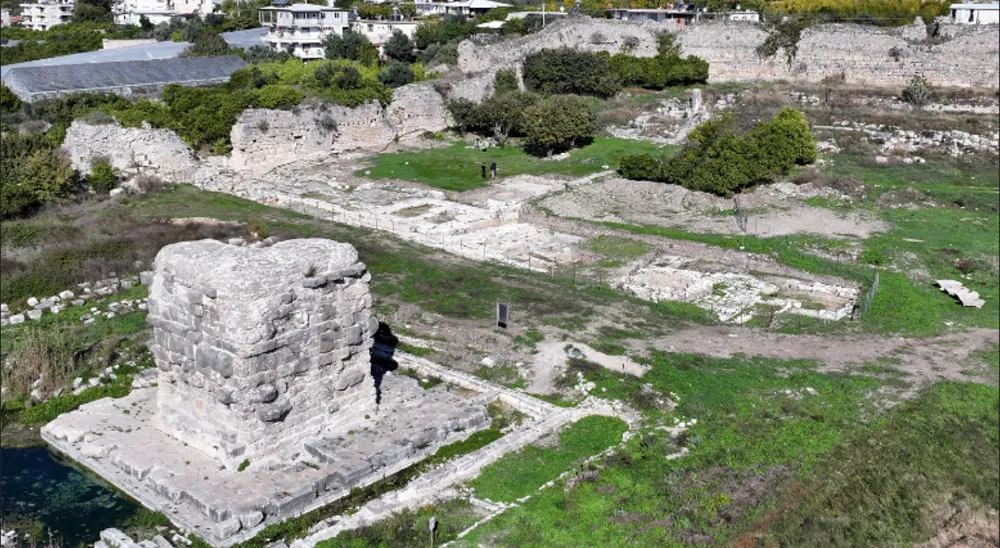 LİMYRA ANTİK KENTİ’NDE 42 YILLIK SIR ÇÖZÜLDÜ.. TEORİLER YENİDEN ŞEKİLLENECEK