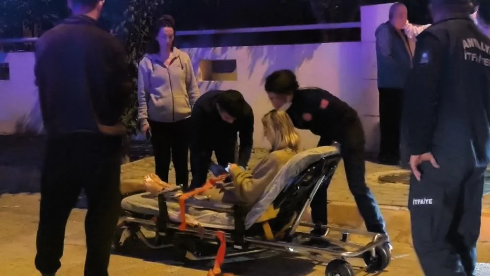 EVDE YAKILAN MUMLAR YANGINA SEBEP OLDU