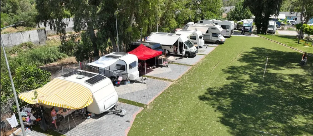 ESKİ BAŞKAN UYARDI.. ‘KARAVAN PARKLARI SAHİLLERDEN KALDIRILMALI’