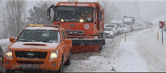 DENİZLİ-ANTALYA KARA YOLU İLE DEMİRKAPI TÜNELİ’NDE KAR YAĞIŞI