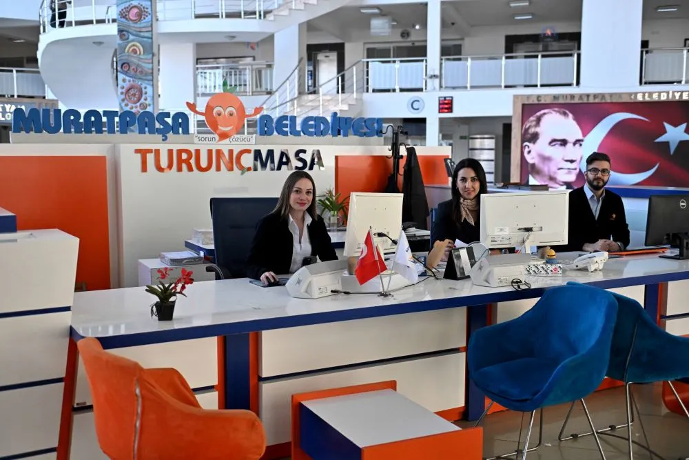 TURUNÇ MASA’YA HER 2 DAKİKADA BİR TELEFON