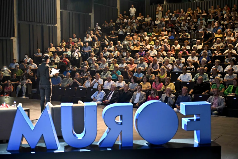 FORUM MURATPAŞA’DA GÜNDEM.. ANAYASA KRİZİ VE DEMOKRATİK ULUS DEVLET