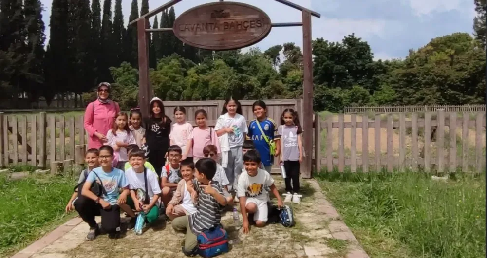ANTALYA’DA MİNİKLERE ‘TEKNOLOJİDEN KAÇININ DOĞAYA KOŞUN’ TAVSİYESİ
