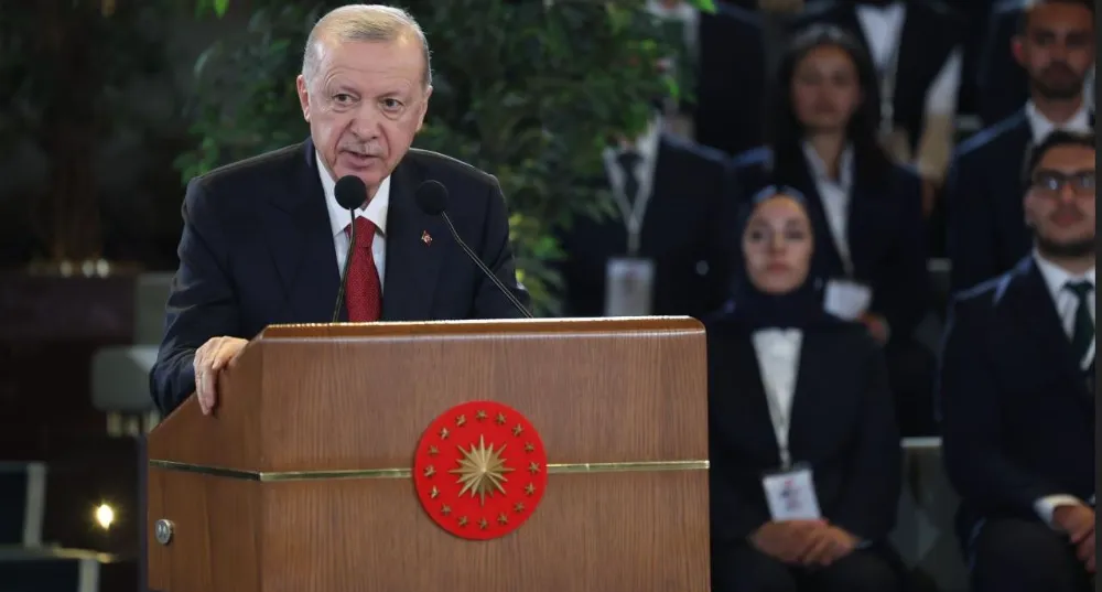 ERDOĞAN GENÇLERLE BULUŞTU.. ‘SİZLERE TERÖRSÜZ BİR TÜRKİYE EMANET EDECEĞİZ’