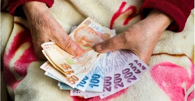 EMEKLİLERE BAYRAM İKRAMİYESİ 2 HAZİRAN’DAN İTİBAREN YATACAK