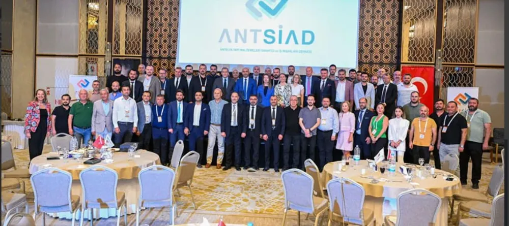 ANTALYA’DAKİ İŞ İNSANLARI ‘ORANTISIZ REKABET’TEN ŞİKAYETÇİ