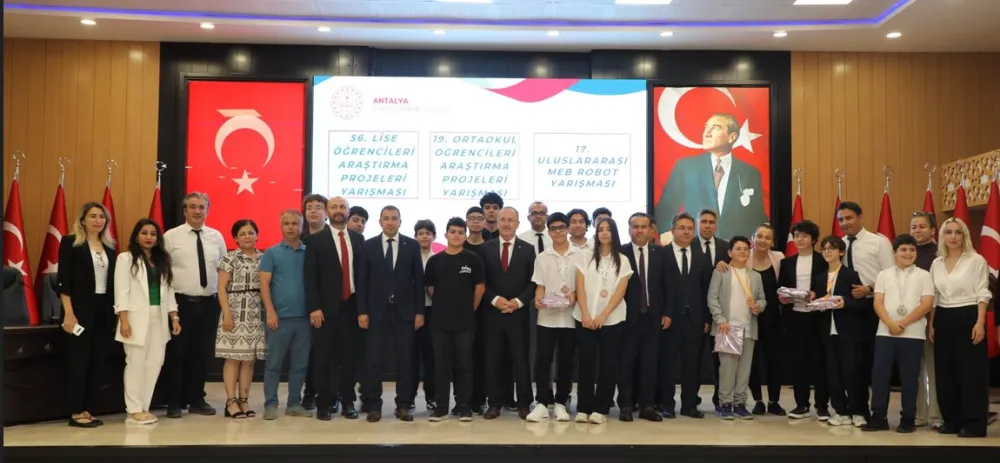 ANTALYA’DA GENÇ BİLİM İNSANLARINA ÖDÜLLERİ VERİLDİ