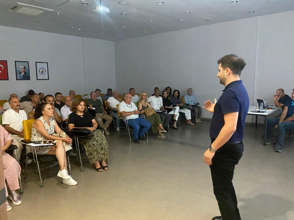 MURATPAŞA’DA MUHTARLARA TEBLİGAT EĞİTİMİ