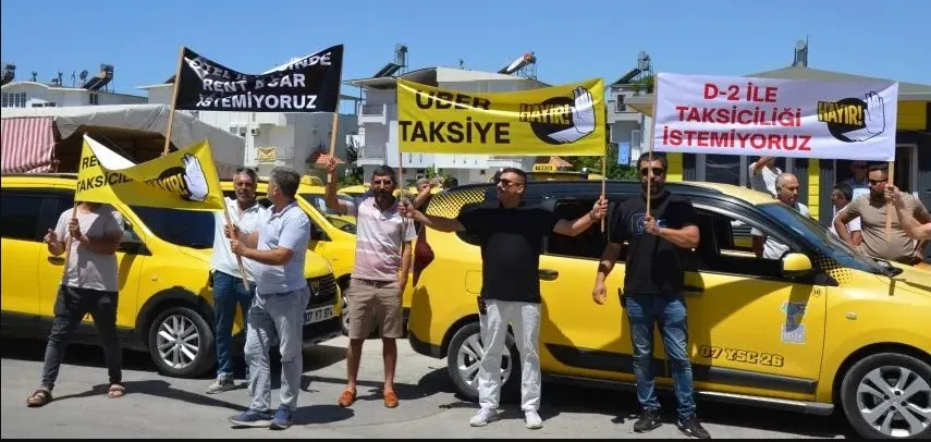 ANTALYA BOĞAZKENT’TE TAKSİCİLER KONTAK KAPATTI.. ‘KORSANA MÜSADE ETMEYECEĞİZ’