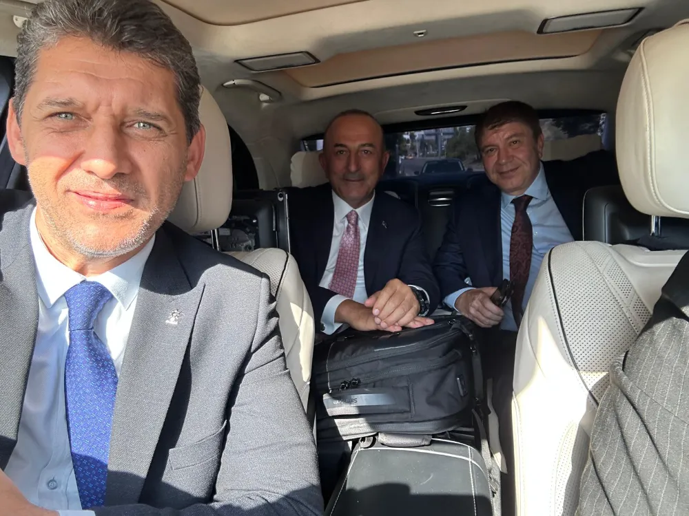 ANTALYA’DA TÜREL’DEN DÜŞMAN ÇATLATACAK FOTOĞRAF.. ALİ ÇETİN PAYLAŞTI