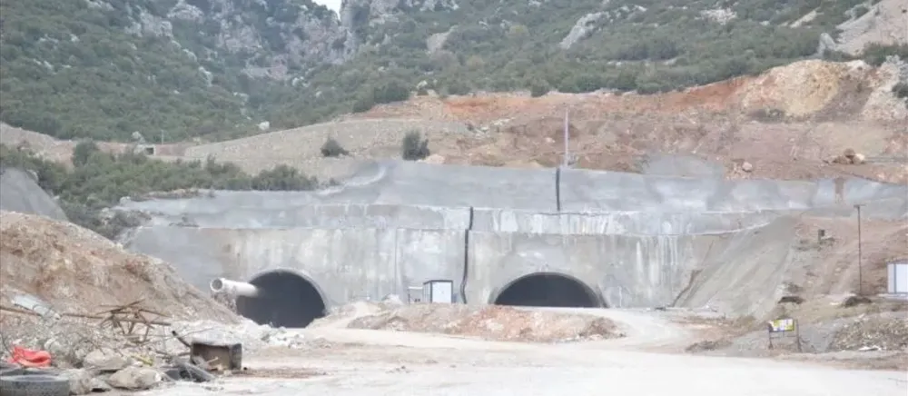 ÇUBUK BELİ TÜNELLERİ YILLARDIR BEKLİYOR.. ANTALYA’DA TÜRKÜLERE KONU OLDU