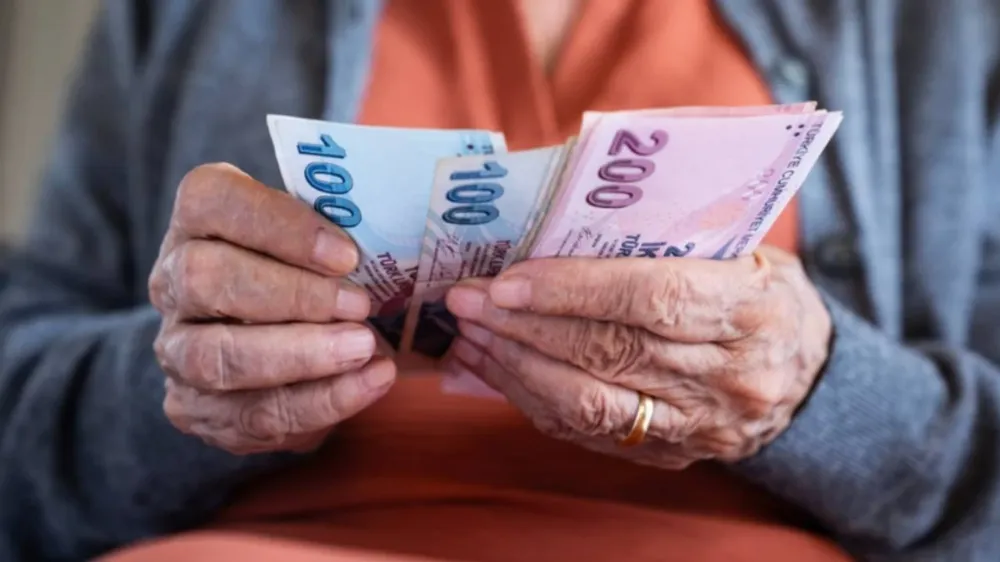 YAŞLI AYLIĞI VE ENGELLİ EYLÜL AYLIKLARI HESAPLARA YATIRILMAYA BAŞLANDI