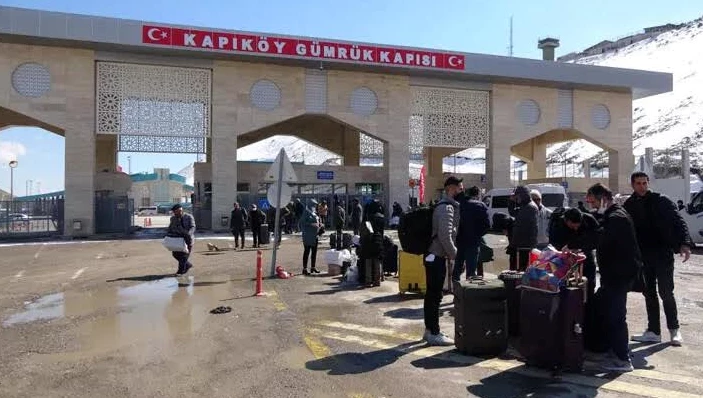 İRANLI TURİSTLER NEVRUZ İÇİN TÜRKİYE’YE AKIN ETMEYE BAŞLADI