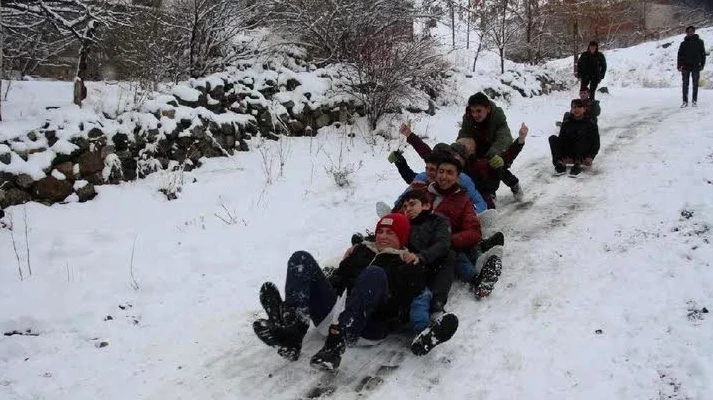 BUGÜN BİRÇOK İLDE OKULLAR ‘KAR TATİLİ’NDE