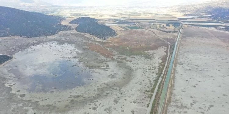 AVLAN GÖLÜ ERKEN KURUDU